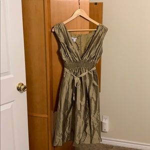 Vera Wang silk V neck Bronze Knee Length dress